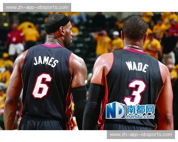 圣诞星光闪耀，快船勇士巅峰对决：一场不容错过的篮球盛宴